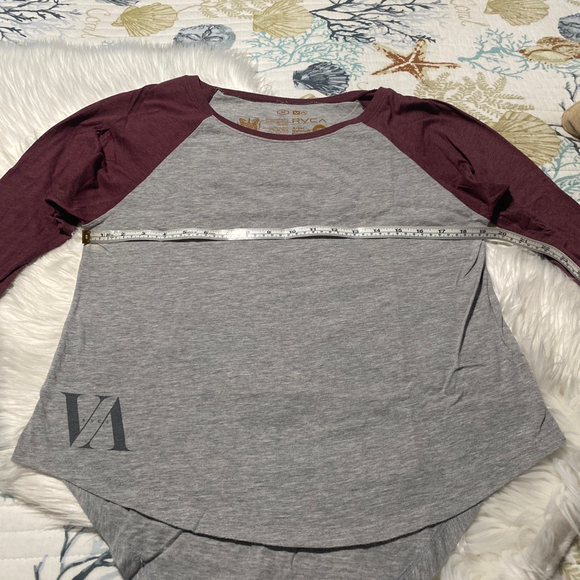 RVCA Tops - Women's RVCA 3/4 Sleeve Tee M Gray Burgundy